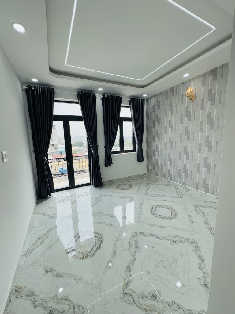 Cần bán căn hộ 81m2 chung cư Hưng Thịnh Boulevard, nội thất cơ bản